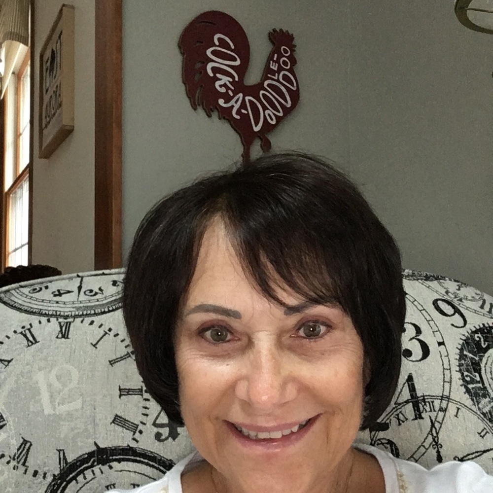 Meet your Posher, Sandy